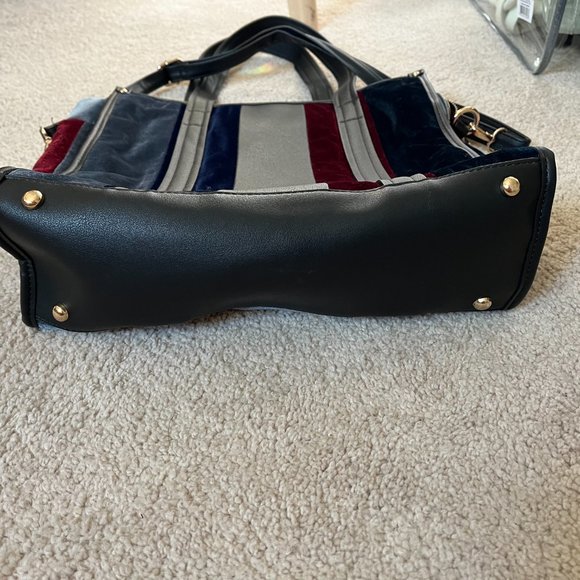 Large NWOT *Velvet* Tote Shoulder Bag w/ Removable Crossbody Strap - Picture 6 of 9